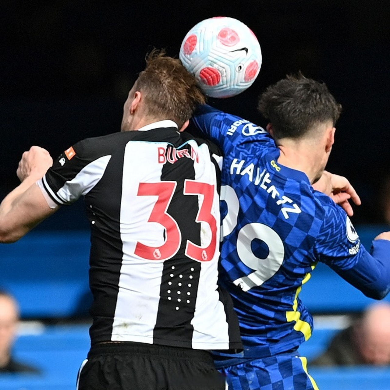 爱游戏官网-那不勒斯绝杀法国，哈弗茨高光表现