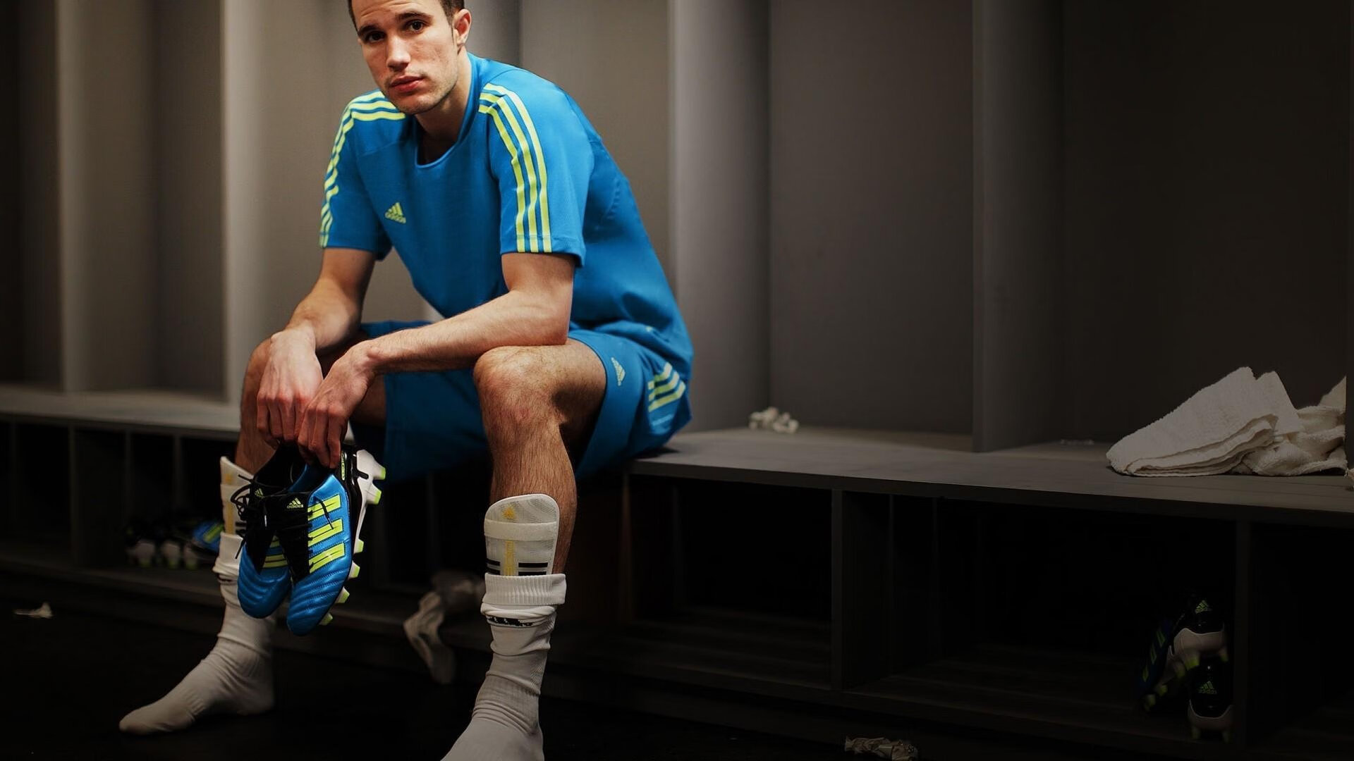 爱游戏入口-独行侠收割骑士，德罗赞在年度焦点之战接管比赛